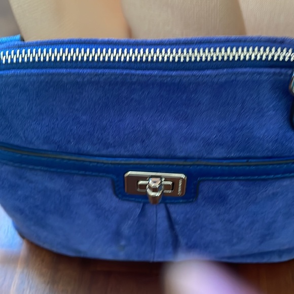 B.Makowsky   mini cross body blue suede - Picture 2 of 11